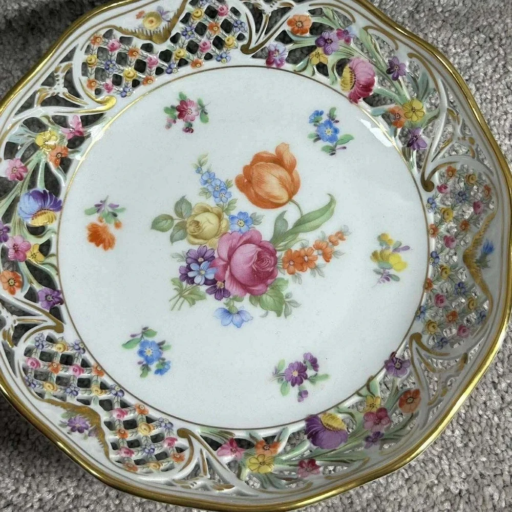 Dresden Schumann Chateau Bavaria Porcelain Reticulated Lattice Bowl‎ Flowers